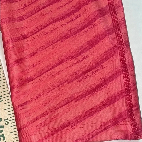 Under Armour Conpression Heat Gear Leggings - Picture 6 of 7